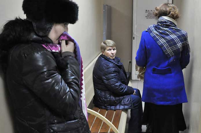Експерт: Здравната система е много зле, прекалено скъпа, хората нямат доверие, лекарите са недоволни