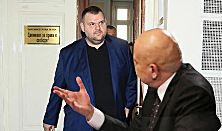 Браво на Слави Трифонов, поведе хорото!