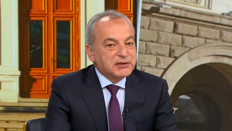 Донев с важни новини за пенсиите за юни и Бюджет 2022