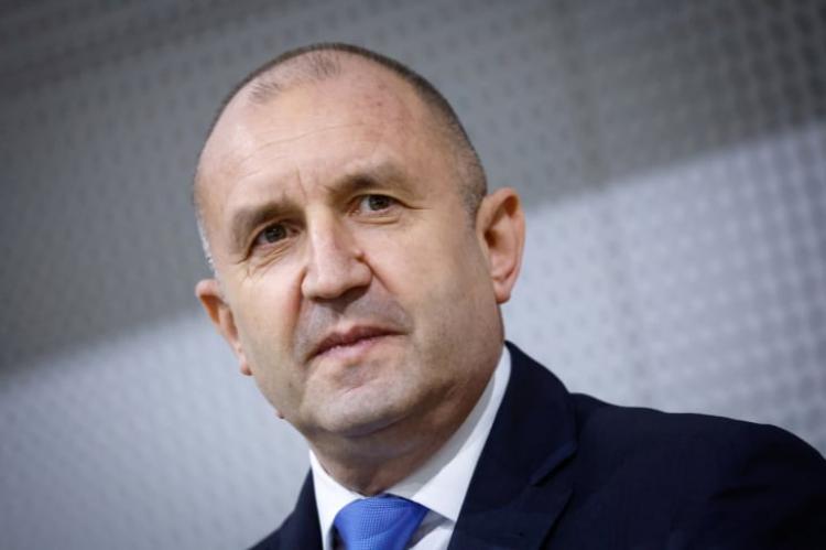 Радев каза защо бе важно военният парад да се завърне на жълтите павета