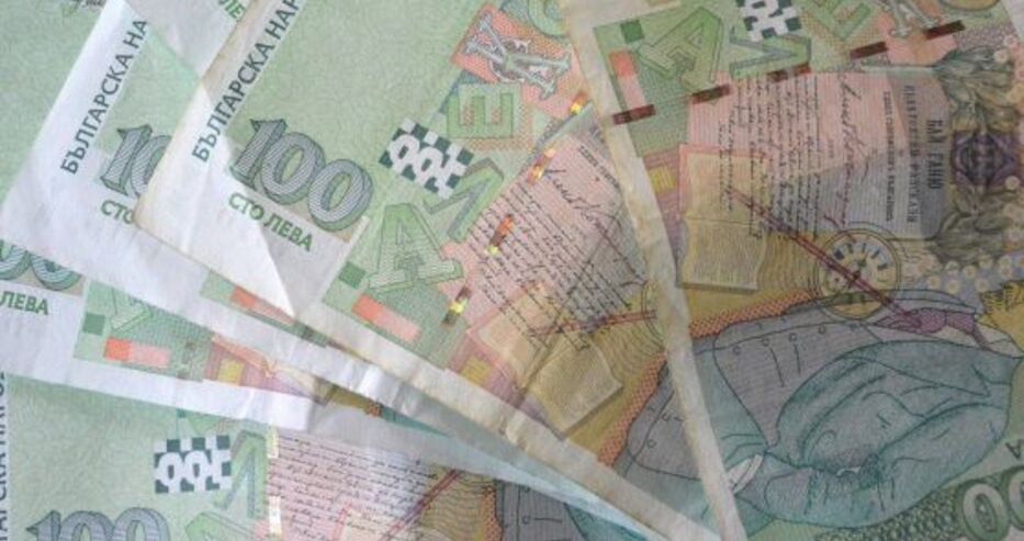 Богатеем, отчете НСИ: Средната работна заплата у нас гони 2000 лв., нищо не може да я спре
