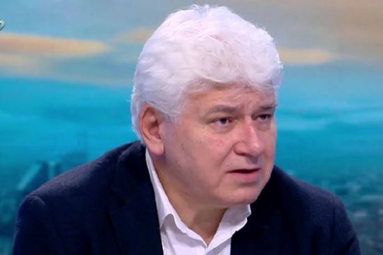 Проф. Киров: ЦИК нямаше какво друго да направи, освен да постанови гласуване само с бюлетини