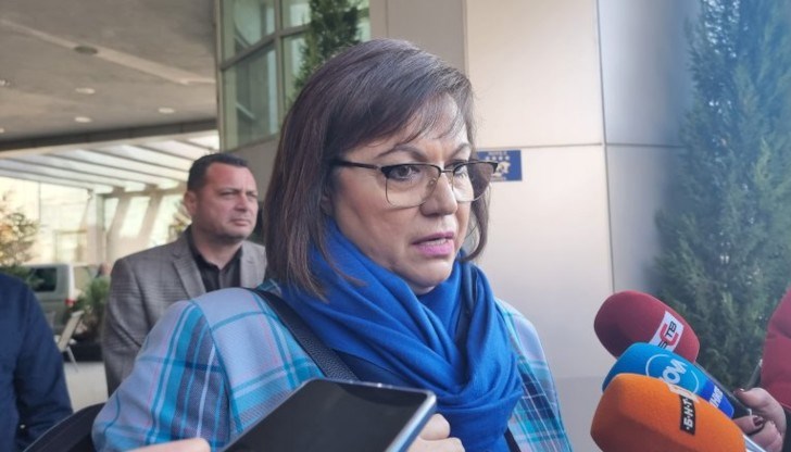 Нинова: Продават държавата вече през Конституцията